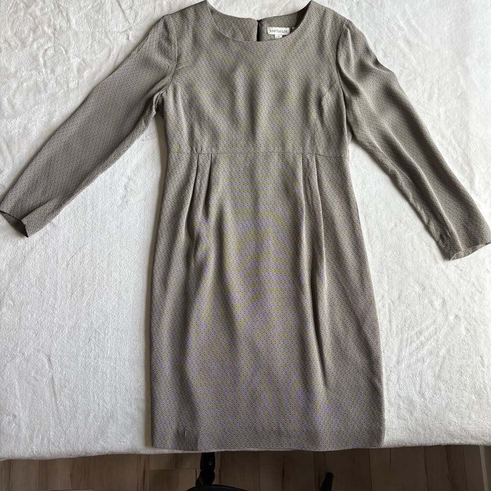 Ann Taylor Long Sleeve Sheath Dress Size 6 Geometric Print Perfect condition!!
